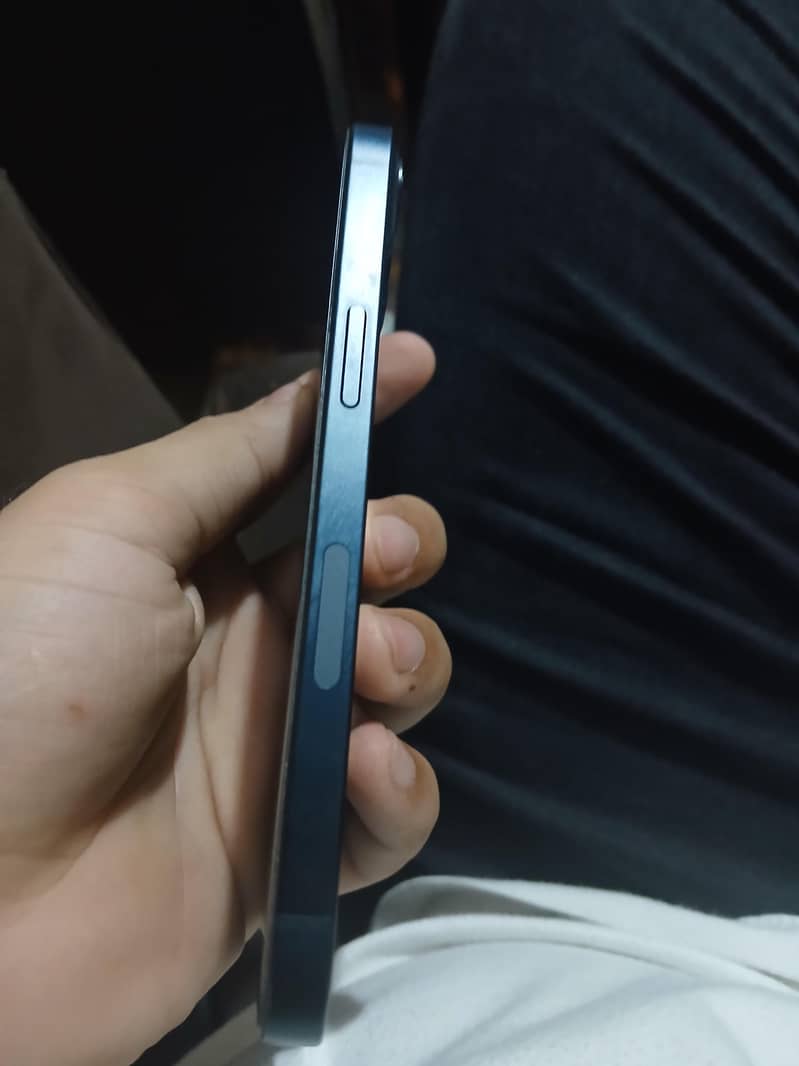 iPhone 13 5