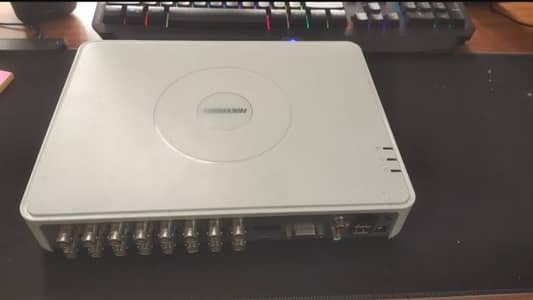 Hikvison CCTV Cameras dvr 16 Channel used but in mint condition