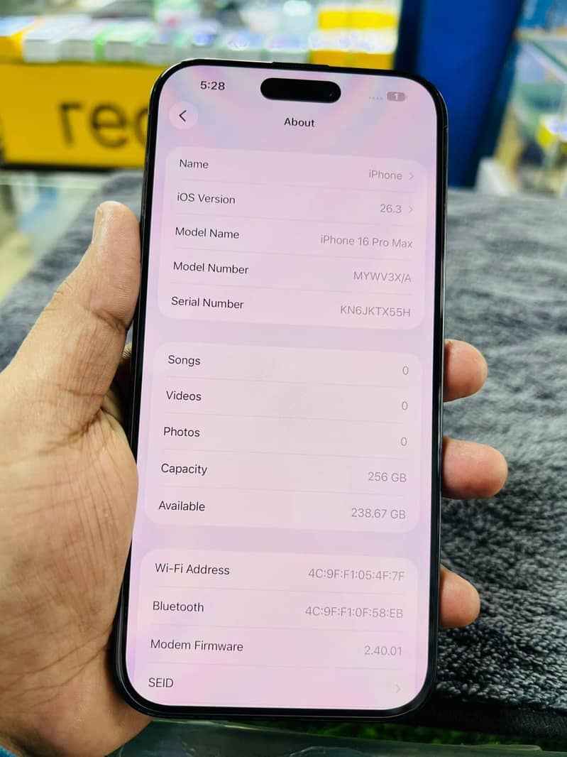 IPHONE 16 Pro Max 7