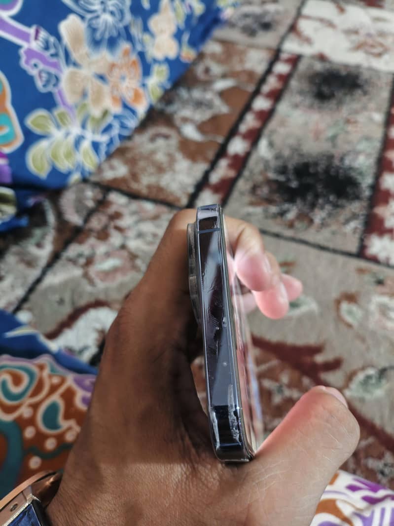 iphone 13 pro max 3