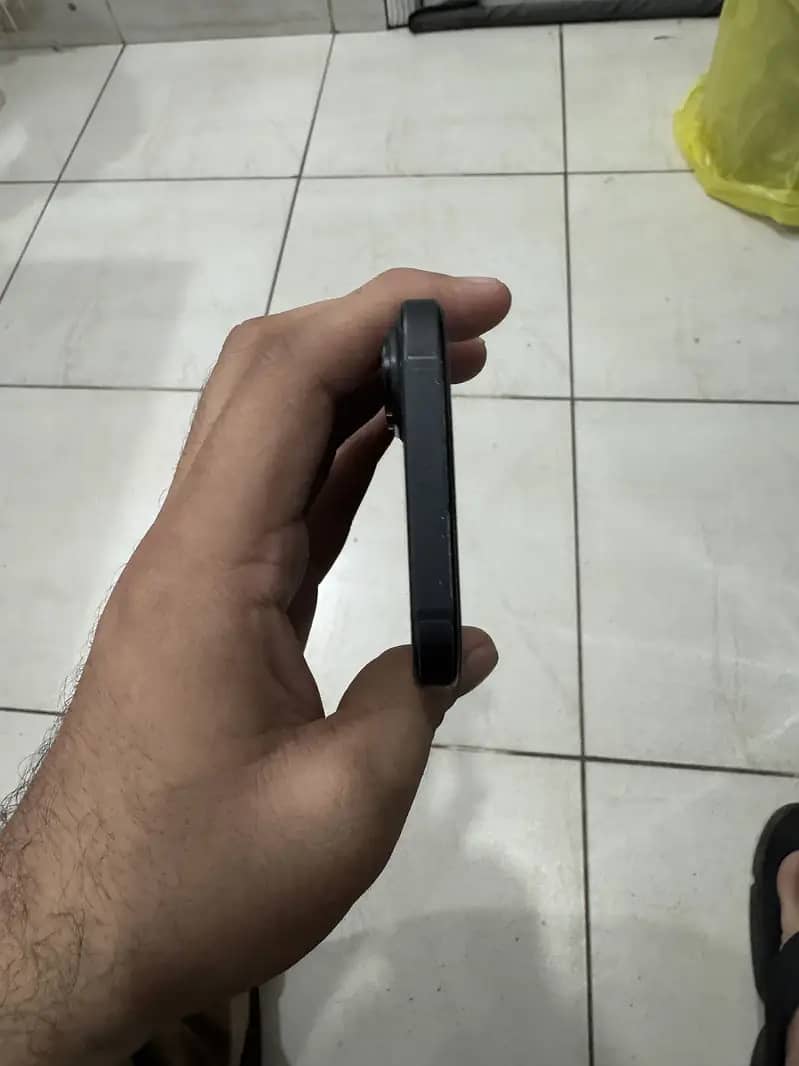 Iphone 16 jv 1