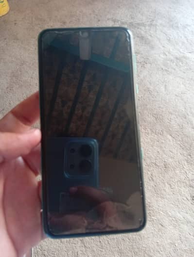 Aquos R3 panel