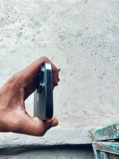 Battery health 77% 128 gb