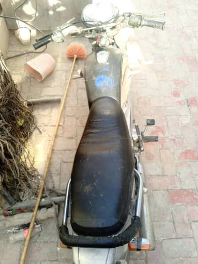 Yamaha yd 100 condition 10/8 for sale