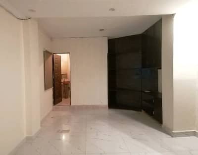 4 Marla Flat In Only Rs. 40000