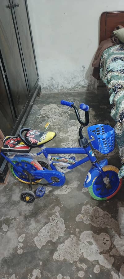 5 years kids cycle for sell o34i3oi24oo whtsap urgent need money