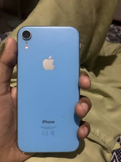 I Phone XR Factory Unlock 64 GB