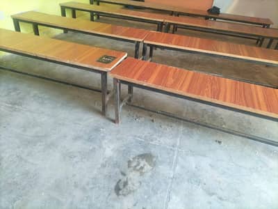 10 School Desk s