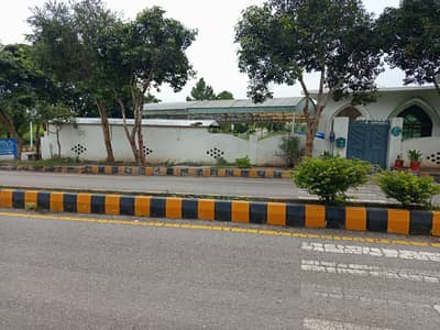 10 Marla (35*80) In Block C Gulshan e Sehat E-18 Islamabad.