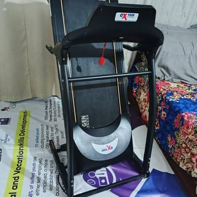 Oxygen treadmill on to ho Rahi hai par cahlti nai  03000512018