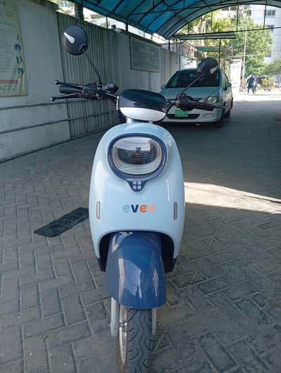 Evee Nisa Electric scooty available for Sale