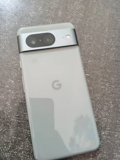 Google pixel 8  Official pta approved incl charger and cover