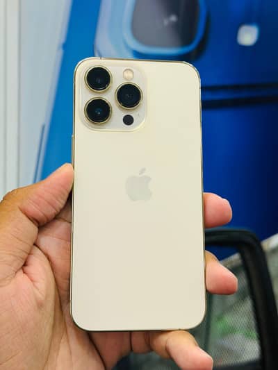 Apple iPhone 16 pro JV