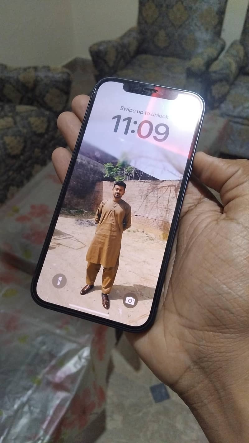 iphone 12 4