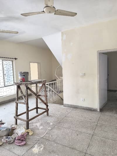 3 Bedrooms & 2 Bathrooms &Amp; 1 Small Drawing Room