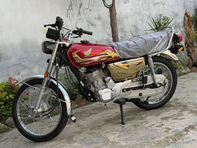 Honda 125 Gold edition