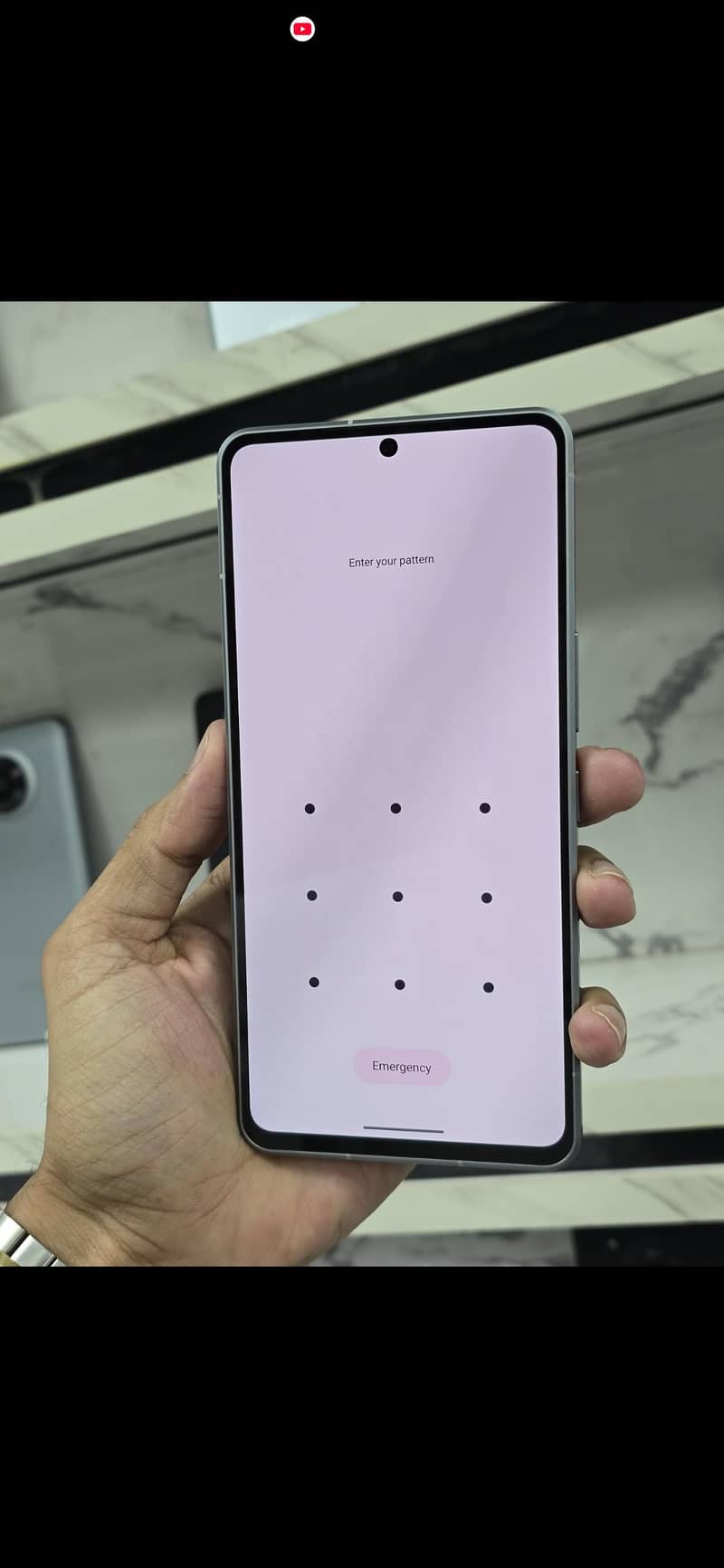 Sharp Aquos R7 1