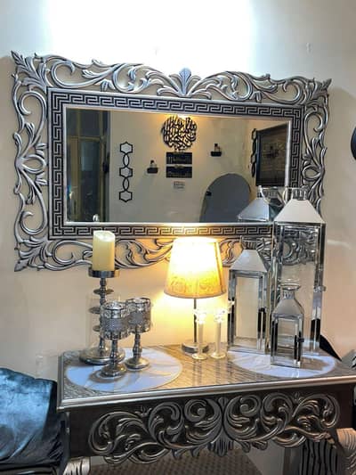 console with mirror carving work in fine woof