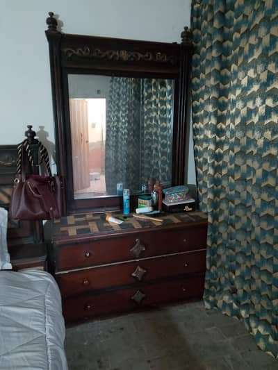 Dressing Table 9/10 Condition