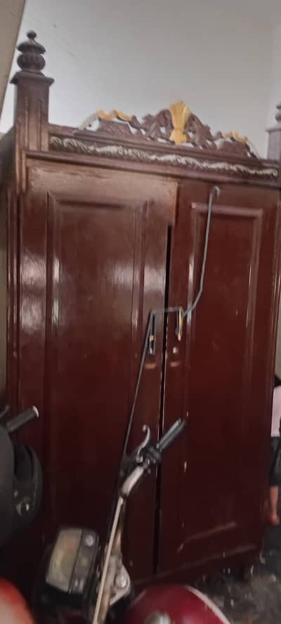 Lakri ki Almari