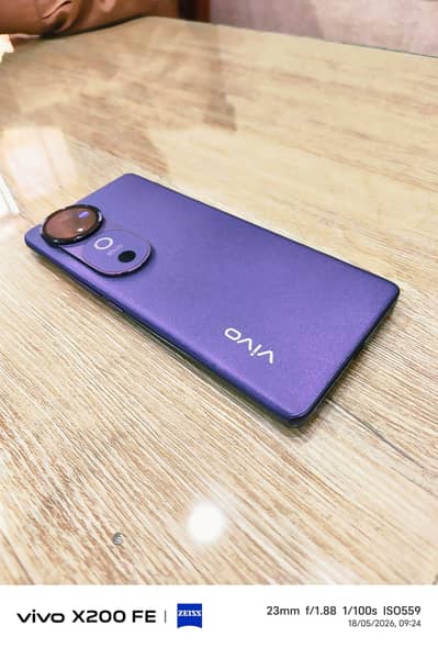 Vivo V40 5G