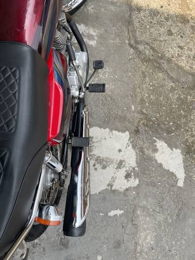 Honda 125 Red colour good condition