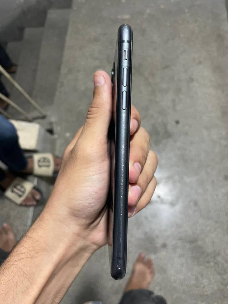 Iphone 11 4