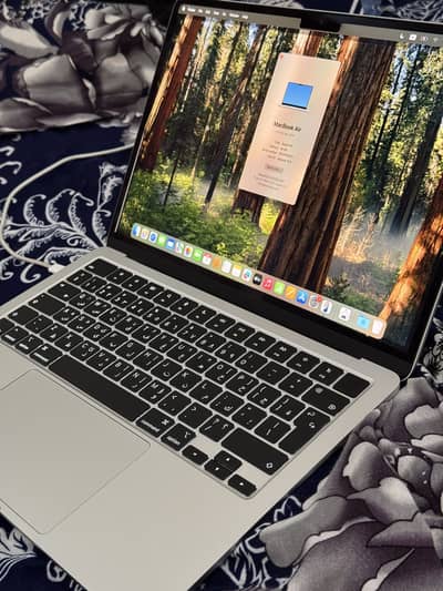MacBook Air M4 13”16/256 26cycles silver color