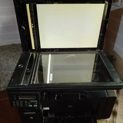 HP lazer M1212