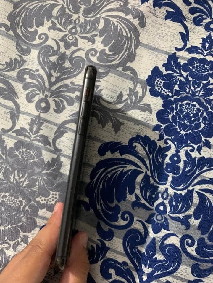 iphone 11pro max 1