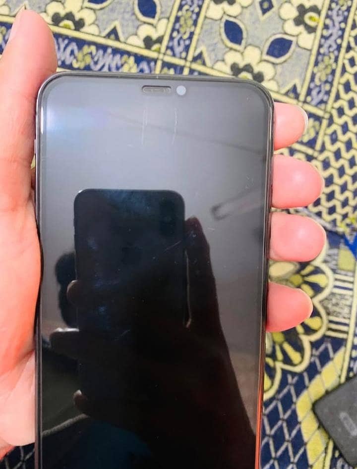iphone 11pro max 4
