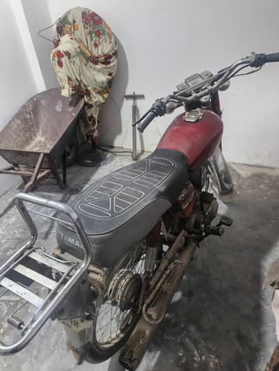 OLD YAMAHA