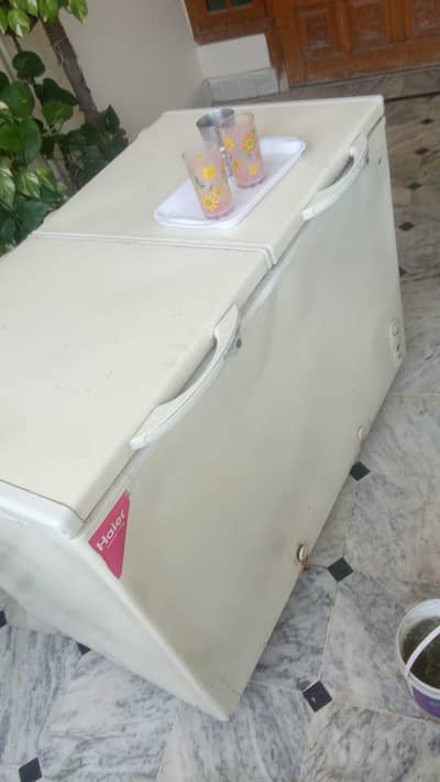 Haier chest freezer model HDF-370