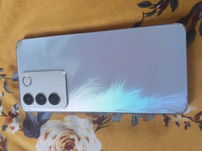 Vivo V27e