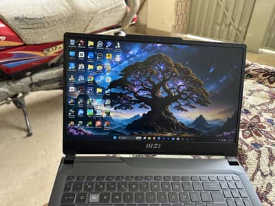 Msi cyborg 15 i7 13th gen RTX 4050 gaming laptop