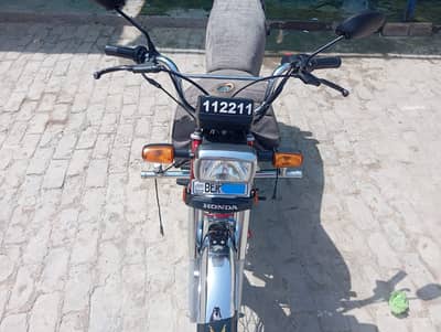 Honda CD 70 2025