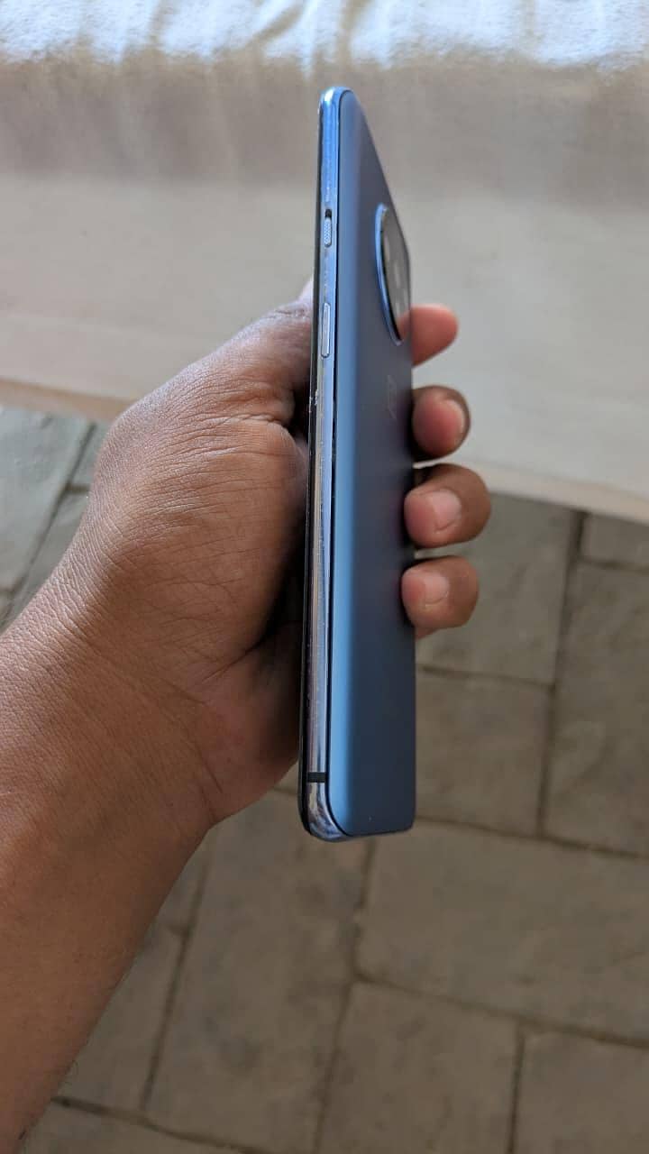 OnePlus 7T 1