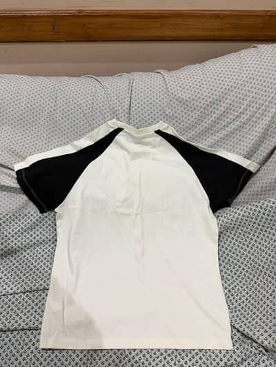 New outfitters shirt