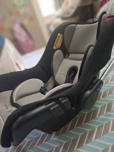 BRAVO CAR SEAT