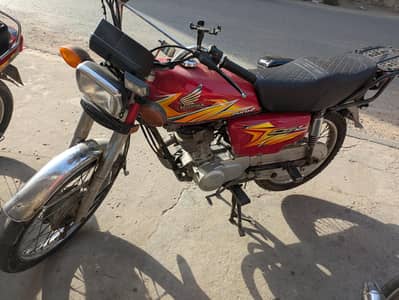I AM SELLING MY 125