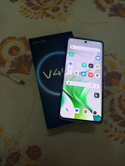 Vivo v40e 8+8 ram 256 Gb