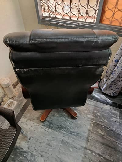 Executive Office Chair