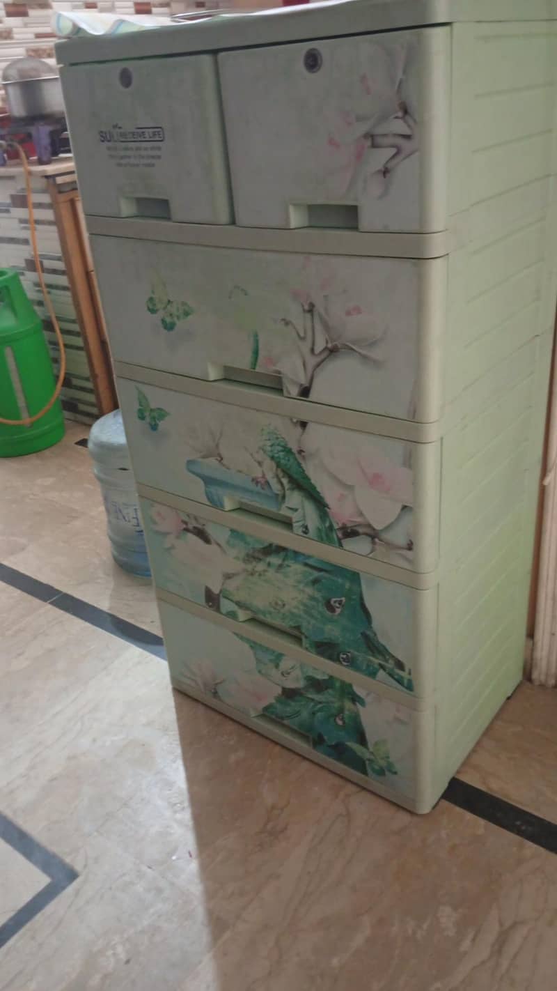 cupboard 1