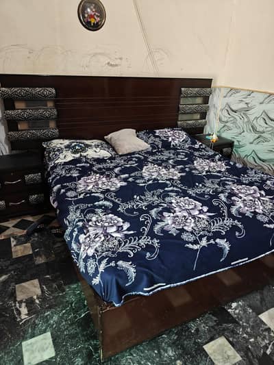 King Size Bed with two side Drawers