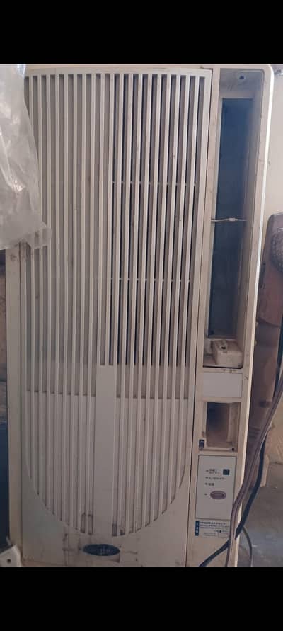 window AC in working condition