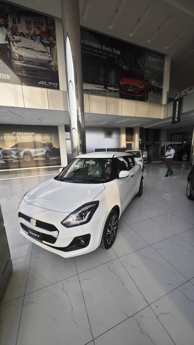 Suzuki Swift GLX CVT