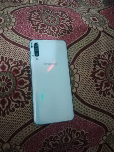 03054473102.  Whats app  Number. Samsung  a50. mobile ha.