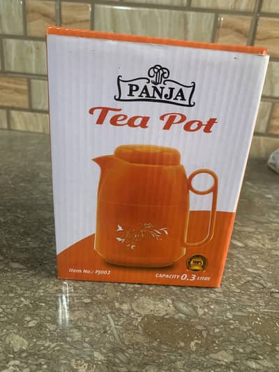 Small tea pot