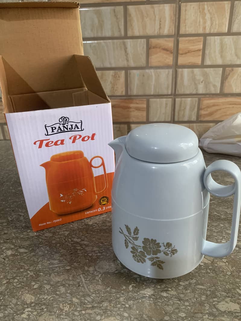 Small tea pot 1