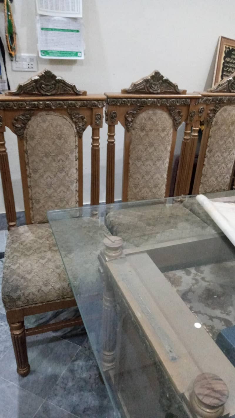 Royal dining table 3